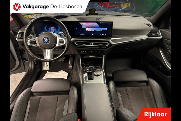 BMW 3 Serie Touring 330e xDrive M-pakket facelift / Panorama-dak / head-up / 360 camera / Harman-Kardon
