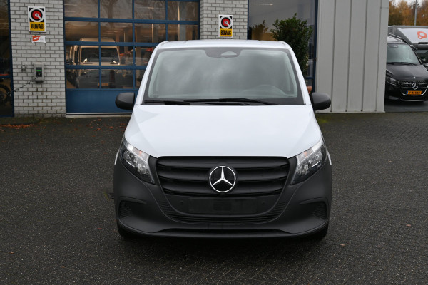 Mercedes-Benz Vito 116 CDI L2 Pro 2500 KG trekhaak, Navigatie met camera