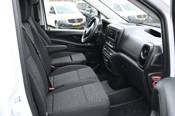 Mercedes-Benz Vito 116 CDI L2 Pro 2500 KG trekhaak, Navigatie met camera