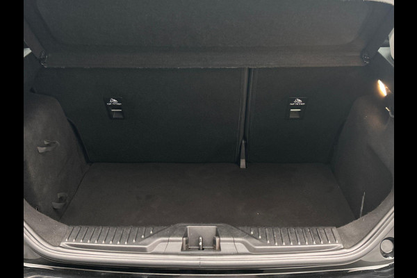 Ford Fiesta 1.1 * Origineel Nederlands * Carplay Lane Assist Navigatie