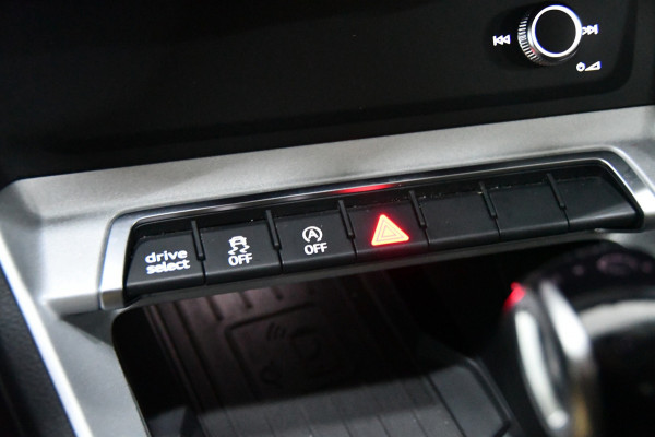 Audi Q3 Sportback 35 TFSI S Edition Matrix Led Pano Leder