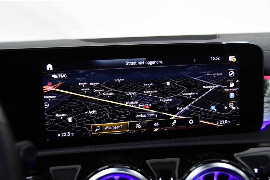 Mercedes-Benz A-Klasse 200 AMG Line Pano Sfeer Cam