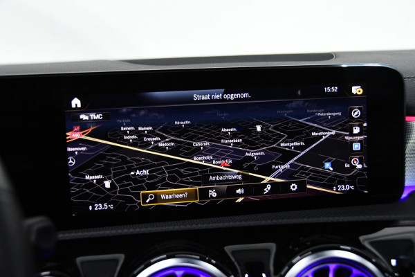 Mercedes-Benz A-Klasse 200 AMG Line Pano Sfeer Cam