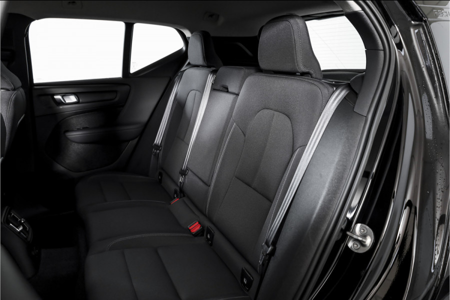 Volvo XC40 1.5 T4 Recharge Inscription | Dig. Cockpit | Cruise | PDC | NAV + App. Connect | ECC | DAB | Elek. Klep | LM 18" | 3865