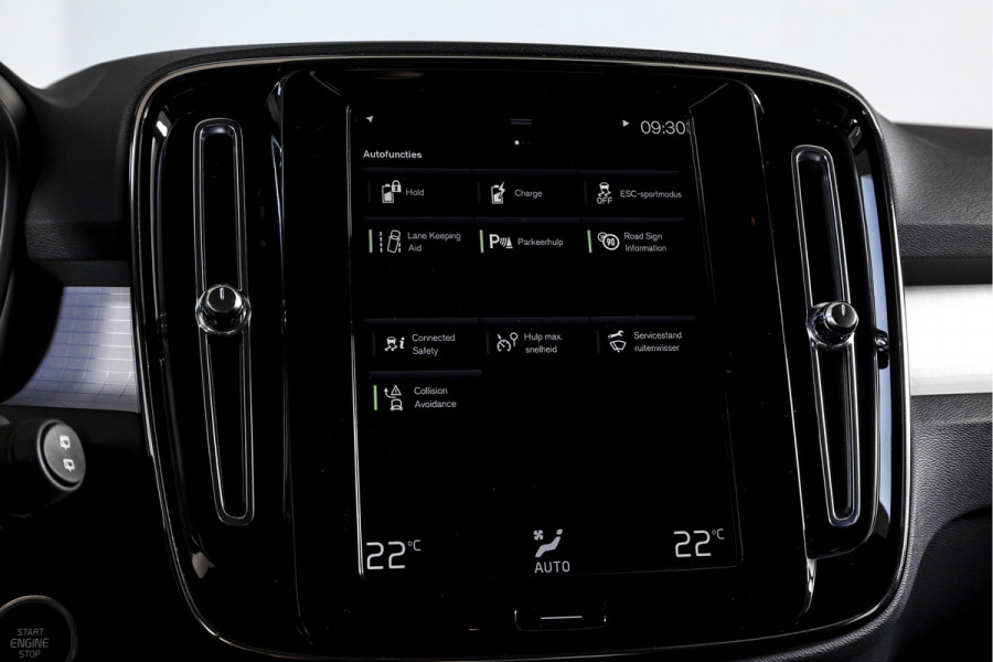 Volvo XC40 1.5 T4 Recharge Inscription | Dig. Cockpit | Cruise | PDC | NAV + App. Connect | ECC | DAB | Elek. Klep | LM 18" | 3865