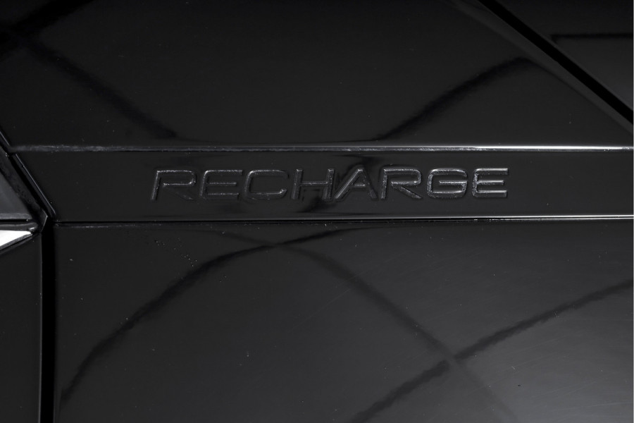 Volvo XC40 1.5 T4 Recharge Inscription | Dig. Cockpit | Cruise | PDC | NAV + App. Connect | ECC | DAB | Elek. Klep | LM 18" | 3865