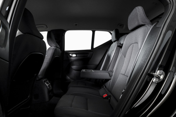 Volvo XC40 1.5 T4 Recharge Inscription | Dig. Cockpit | Cruise | PDC | NAV + App. Connect | ECC | DAB | Elek. Klep | LM 18" | 3865