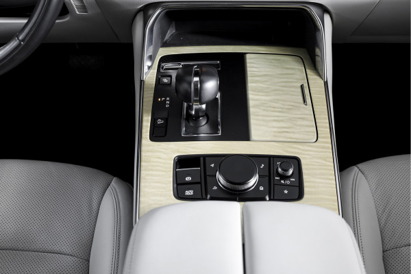 Mazda CX-60 2.5 e-SkyActiv PHEV Takumi | Dig.Cockpit | Adapt.Cruise | Winterpakket | PDC | Camera | NAV + App.Connect | ECC | Trekhaak | LM 21" |