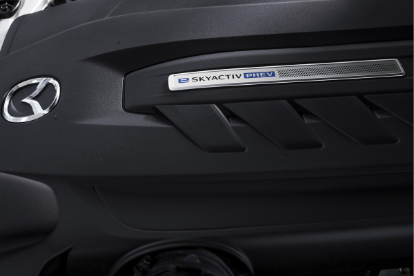 Mazda CX-60 2.5 e-SkyActiv PHEV Takumi | Dig.Cockpit | Adapt.Cruise | Winterpakket | PDC | Camera | NAV + App.Connect | ECC | Trekhaak | LM 21" |