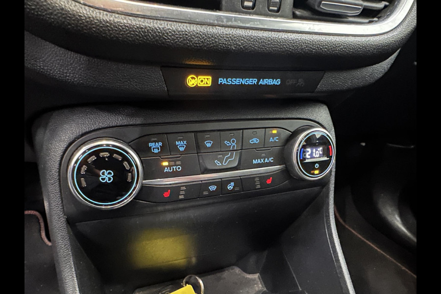 Ford Fiesta 1.0 EcoBoost ST-Line 125PK 6V Navigatie Full LED Carplay Parkeersensoren Cruise Control Stoel+Stuurverwarming Climate Control Privacy Glass 17" DAB+
