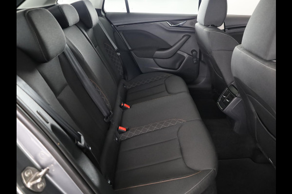 Škoda SCALA 1.0 TSI Ambition 110pk | Navigatie via App | lichtmetalen velgen | Parkeercamera | Cruise controle