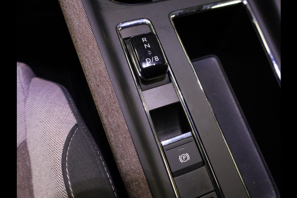 Škoda ENYAQ iV 80 204pk | Verwarmd sturuwiel | Wegklapare trekhaak | Warmtepomp | Parkeercamera