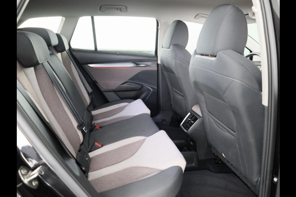 Škoda ENYAQ iV 80 204pk | Verwarmd sturuwiel | Wegklapare trekhaak | Warmtepomp | Parkeercamera