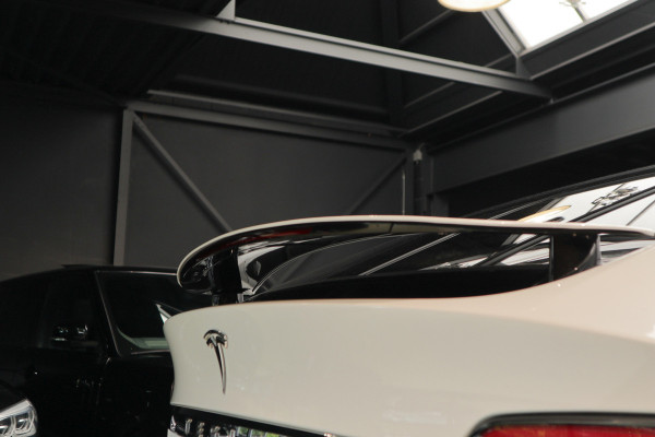 Tesla Model X Dual Motor AWD 7p. 100 kWh Autopilot Leer Navi ACC 360º Stoelverwarming voor & achter Memory Alcantara hemel Climate voor en achter PDC Softclose Afneembare trekhaak 22 inch LM velgen BTW auto