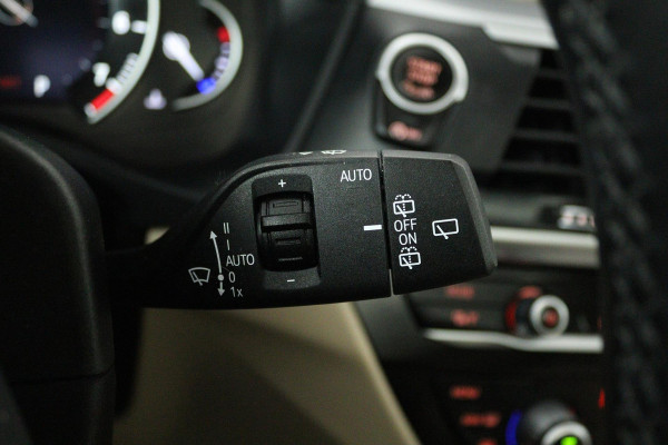 BMW X3 XDrive20i High Executive (PANORAMADAK, DIGITALE COCKPIT, NAVIGATIE, AUTOMAAT, PARKEERSENSOREN, DEALER ONDERHOUDEN)