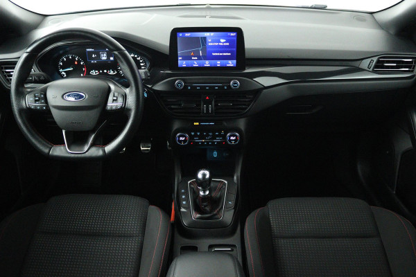 Ford FOCUS Wagon 1.0 EcoBoost ST Line Business (STOEL/STUUR VERWARMING, CRUISE CONTROL, LANE-ASSIST, PARKEERSENSOREN, NAVIGATIE)