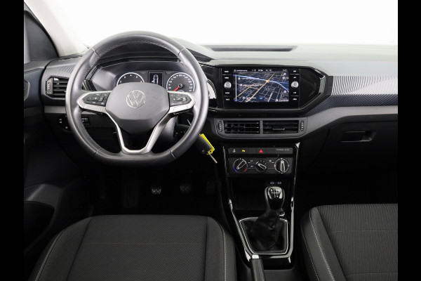 Volkswagen T-Cross 1.0 TSI Life 95 PK | Navigatie | Parkeersensoren voor en achter |