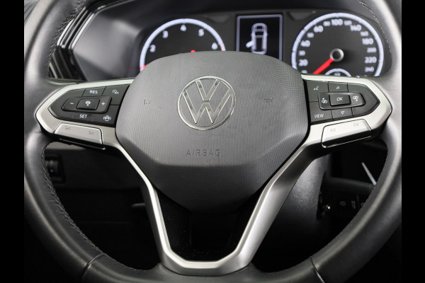 Volkswagen T-Cross 1.0 TSI Life 95 PK | Navigatie | Parkeersensoren voor en achter |