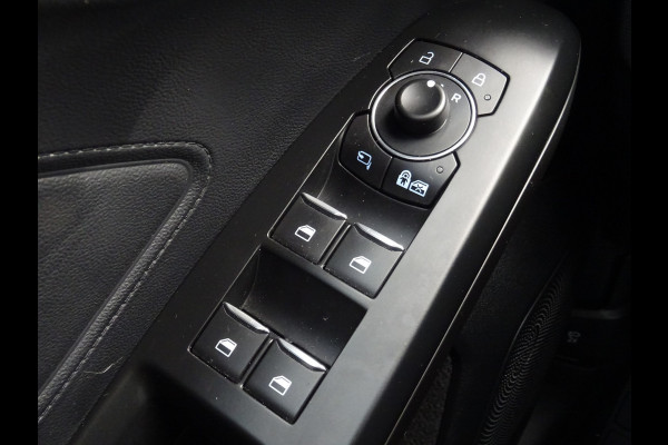 Ford Focus 1.0 EcoBoost Hybrid ST Line X * PANORAMADAK * CARPLAY !!