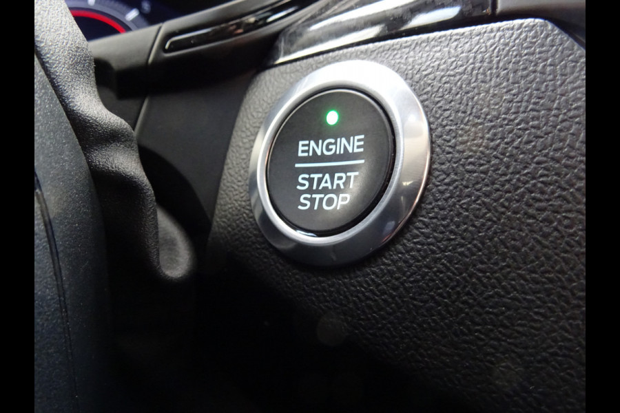 Ford Focus 1.0 EcoBoost Hybrid ST Line X * PANORAMADAK * CARPLAY !!