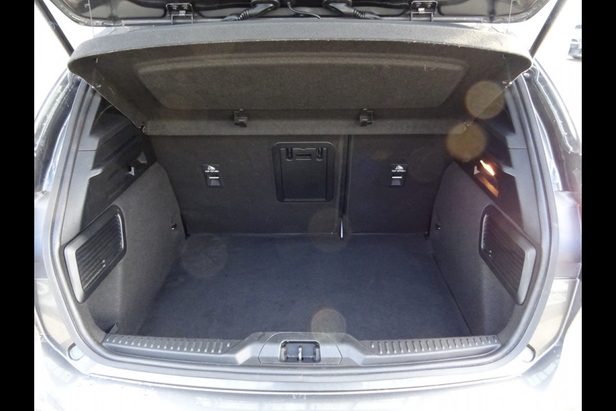 Ford Focus 1.0 EcoBoost Hybrid ST Line X * PANORAMADAK * CARPLAY !!