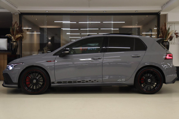 Volkswagen Golf 2.0 TSI GTI 45 JAHRE CLUBSPORT PERFORMANCE AKRA /PANO/H-K/LEER/HUD/IQ-LIGHT/VOLL