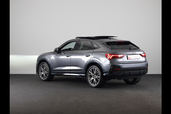 Audi Q3 Sportback 45 TFSI e S Edition 245 pk S-tronic | Navigatie | Panoramadak | Parkeersensoren | LED koplampen | Optiek pakket zwart |