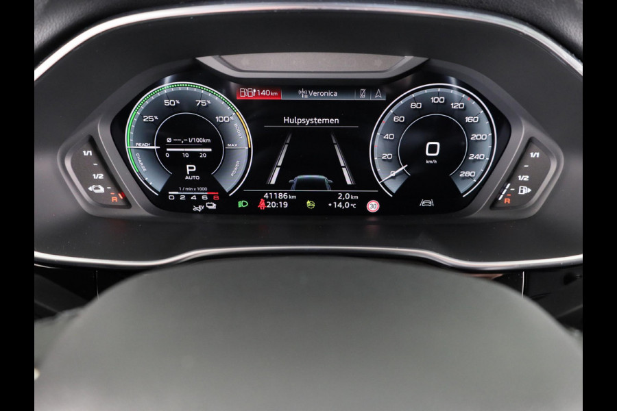 Audi Q3 Sportback 45 TFSI e S Edition 245 pk S-tronic | Navigatie | Panoramadak | Parkeersensoren | LED koplampen | Optiek pakket zwart |