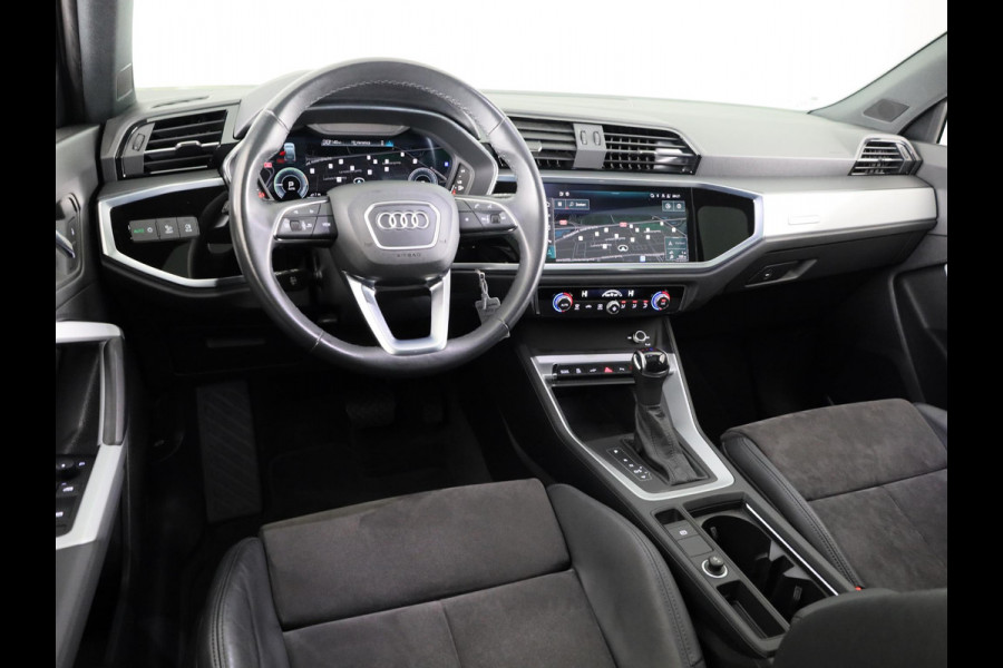Audi Q3 Sportback 45 TFSI e S Edition 245 pk S-tronic | Navigatie | Panoramadak | Parkeersensoren | LED koplampen | Optiek pakket zwart |
