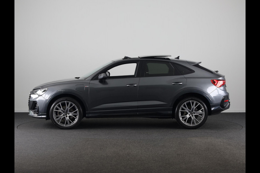 Audi Q3 Sportback 45 TFSI e S Edition 245 pk S-tronic | Navigatie | Panoramadak | Parkeersensoren | LED koplampen | Optiek pakket zwart |