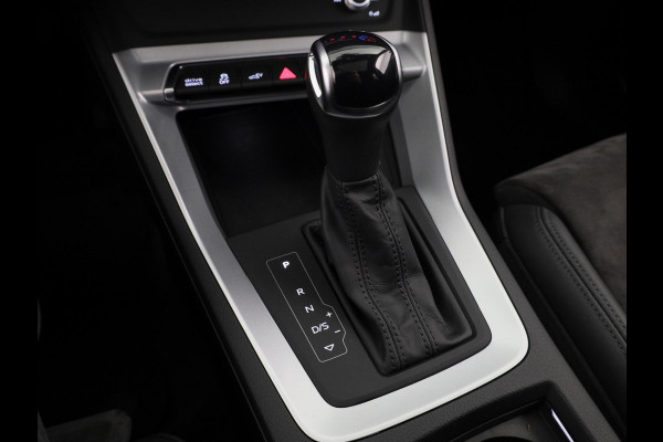 Audi Q3 Sportback 45 TFSI e S Edition 245 pk S-tronic | Navigatie | Panoramadak | Parkeersensoren | LED koplampen | Optiek pakket zwart |