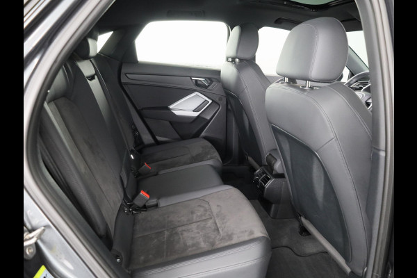 Audi Q3 Sportback 45 TFSI e S Edition 245 pk S-tronic | Navigatie | Panoramadak | Parkeersensoren | LED koplampen | Optiek pakket zwart |