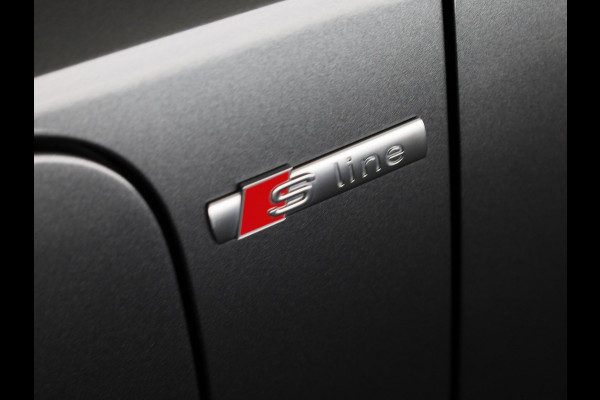 Audi Q3 Sportback 45 TFSI e S Edition 245 pk S-tronic | Navigatie | Panoramadak | Parkeersensoren | LED koplampen | Optiek pakket zwart |