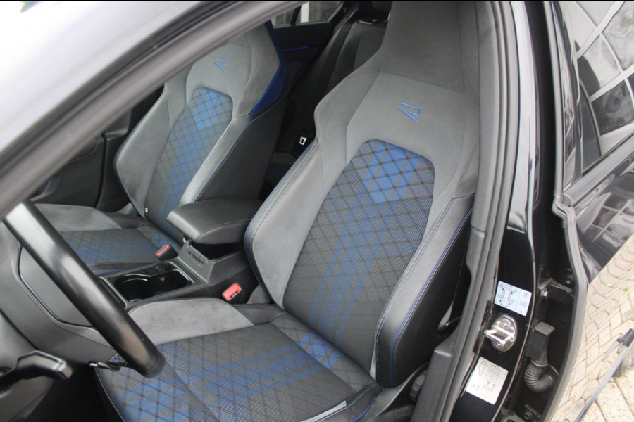 Volkswagen Golf 2.0 TSI R 320pk 4Motion | Pano | IQ Lights | Carplay