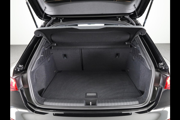 Audi A3 Sportback 30 TFSI S edition 110pk S-Tronic | Navigatie | 17 inch lichtmetalen velgen | Apple Carplay/- Android auto | Full led koplampen