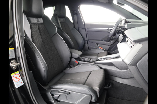 Audi A3 Sportback 30 TFSI S edition 110pk S-Tronic | Navigatie | 17 inch lichtmetalen velgen | Apple Carplay/- Android auto | Full led koplampen
