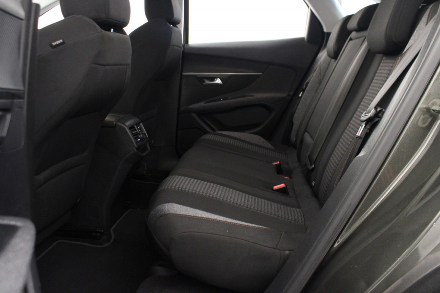 Peugeot 3008 1.2 PureTech Blue Lease Executive