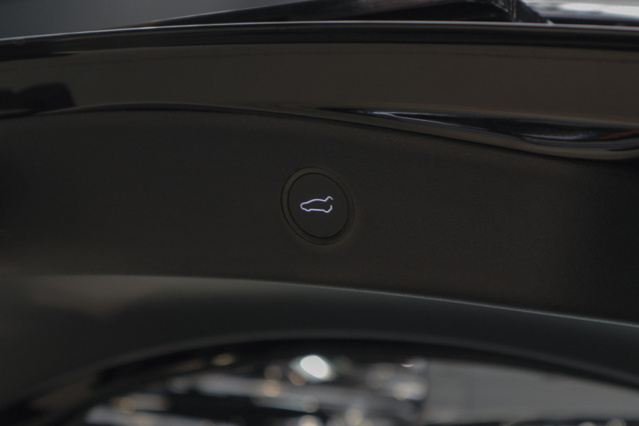 Tesla Model 3 RWD Autopilot ACC Stuurverwarm. PDC Leer Navi Panoramadak 360° Elektr. achterklep Stoelverwarming voor & achter Climate voor & achter LM velgen BTW auto! Nieuw!