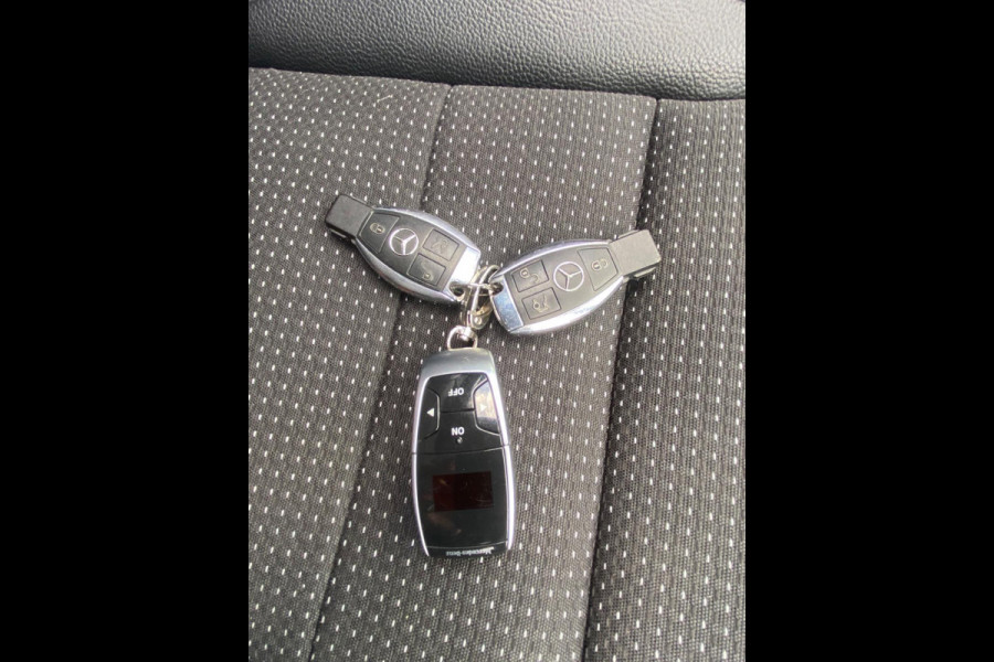 Mercedes-Benz GLE 350D PANO/KEYLESS/LANE ASSIST/NAV/131900KM