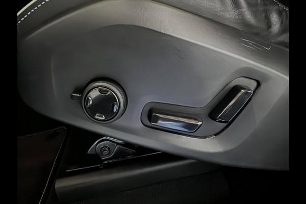 Volvo XC60 2.0 Recharge T6 AWD Ultimate Dark Pano H/D 360° HUD Trekh.