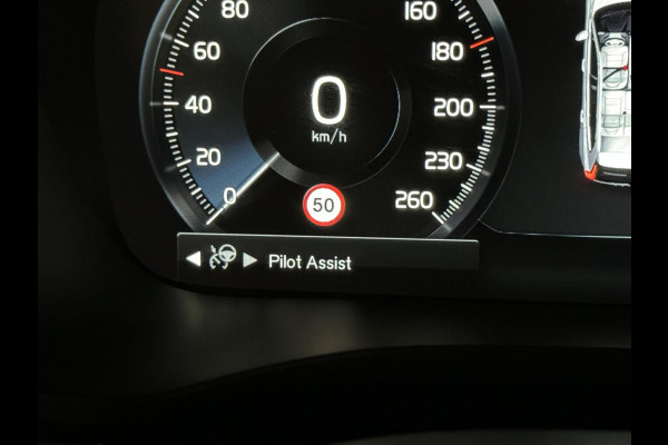 Volvo XC60 2.0 Recharge T6 AWD Ultimate Dark Pano H/D 360° HUD Trekh.