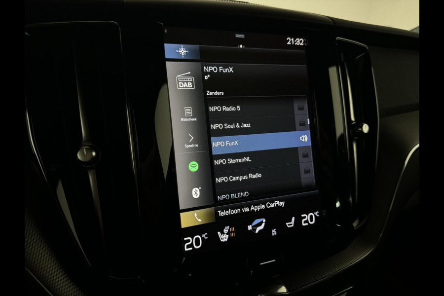 Volvo XC60 2.0 Recharge T6 AWD Ultimate Dark Pano H/D 360° HUD Trekh.