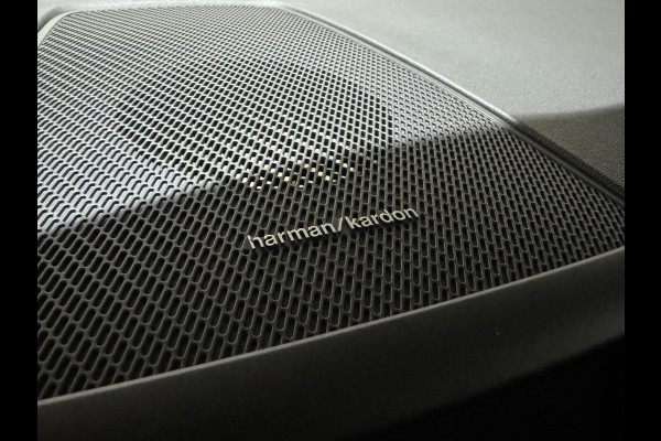 Volvo XC60 2.0 Recharge T6 AWD Ultimate Dark Pano H/D 360° HUD Trekh.