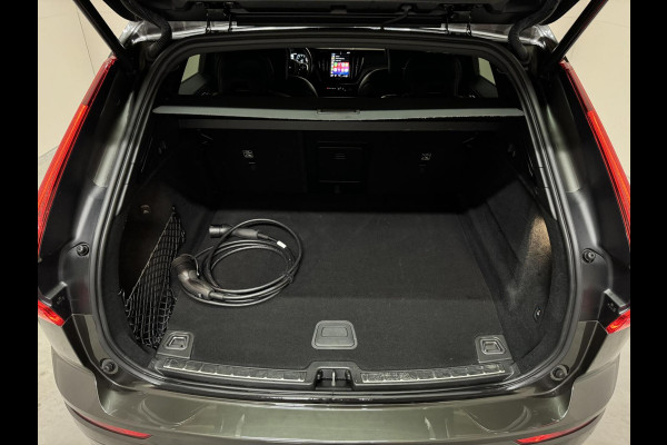 Volvo XC60 2.0 Recharge T6 AWD Ultimate Dark Pano H/D 360° HUD Trekh.