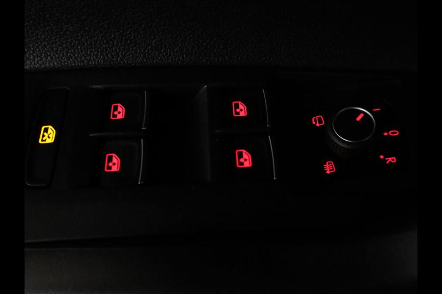 Volkswagen Polo 1.0 TSI Highline 95 pk Automaat (DSG) | Navigatie via App | Parkeersensoren | Achteruitrijcamera | Adaptieve cruise control | Voll. digitaal instrumentenpaneel |