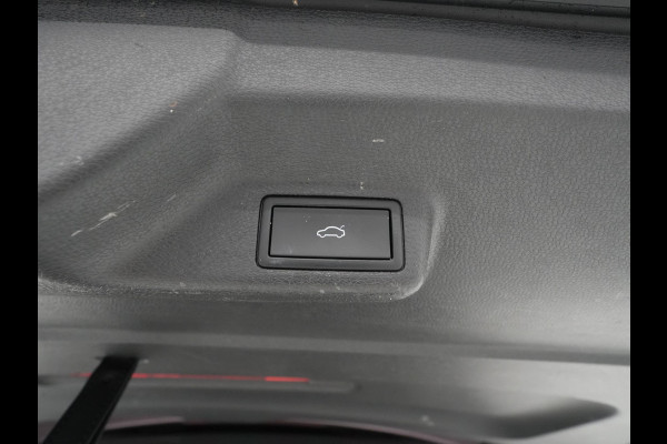 Volkswagen ID. Buzz Cargo 77 kWh 204pk Navigatie Wegkl. trekhaak Camera Matrix Led Carplay