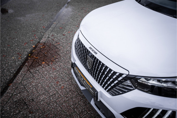 Peugeot e-2008 EV GT 54 kWh ** Camera ** Navigatie ** Rijbereik tot 568km (WLTP)