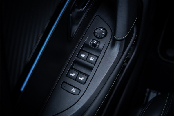 Peugeot e-2008 EV GT 54 kWh ** Camera ** Navigatie ** Rijbereik tot 568km (WLTP)