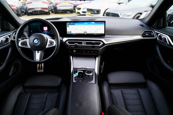 BMW i4 EDrive35 High Executive 70 kWh | Pano | M Sport | Stuurwiel Verwarmd