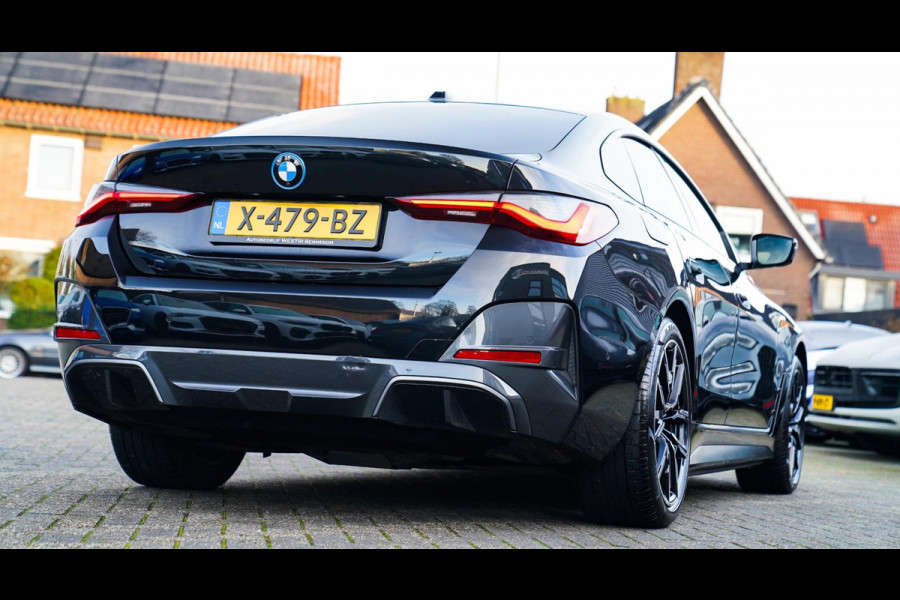 BMW i4 EDrive35 High Executive 70 kWh | Pano | M Sport | Stuurwiel Verwarmd
